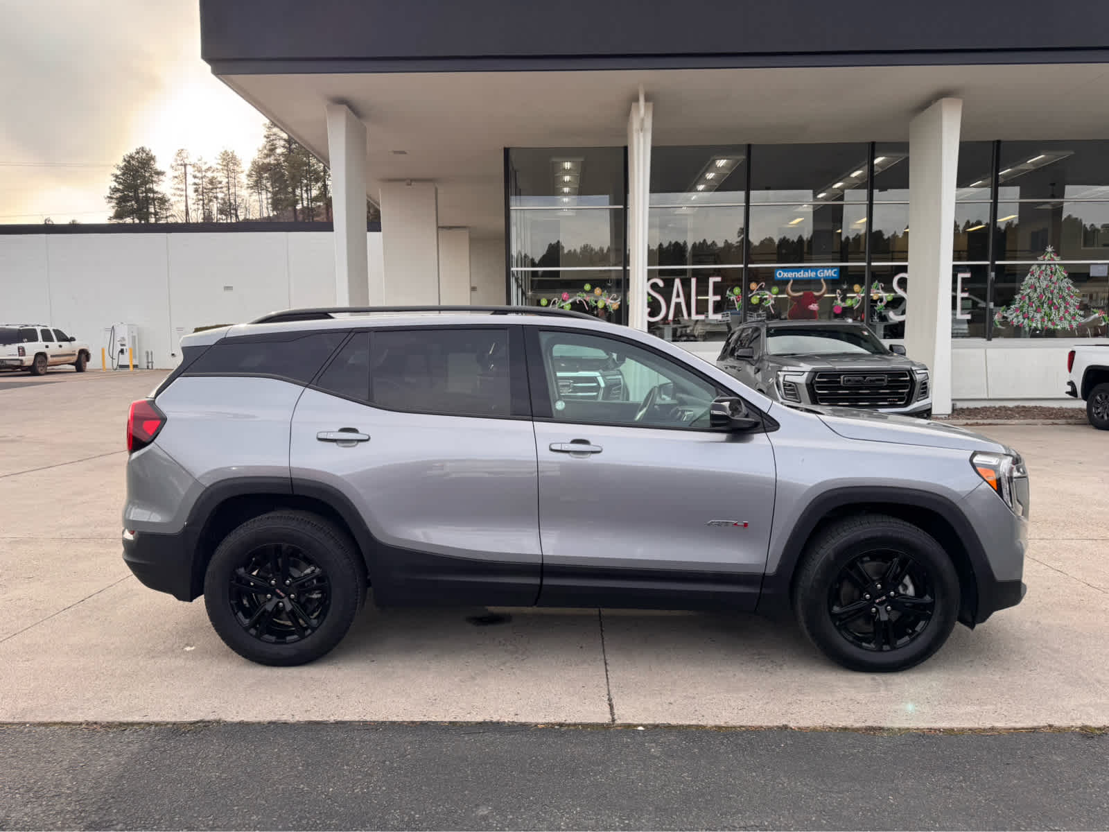 2023 GMC Terrain AWD 4dr AT4