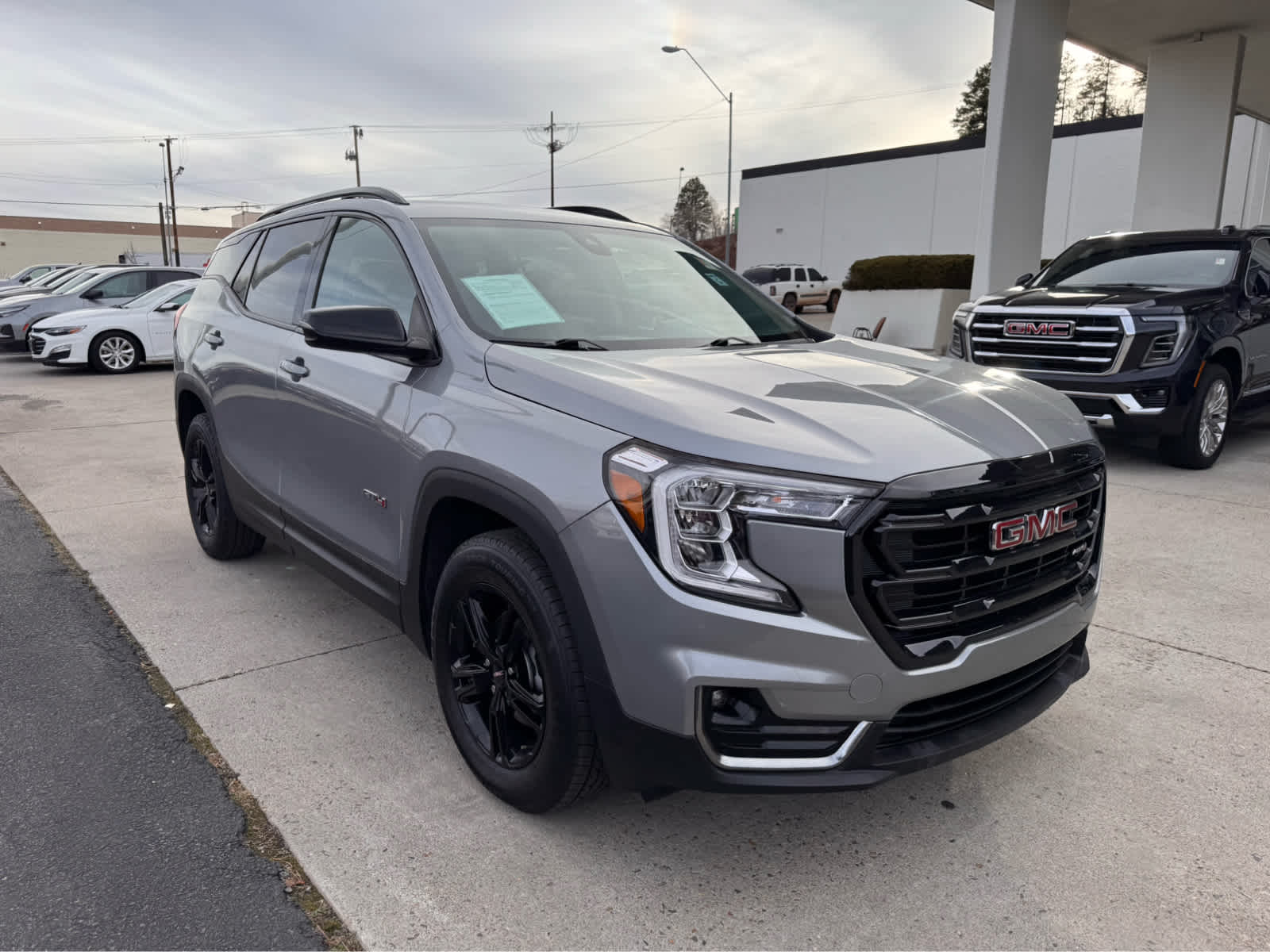 2023 GMC Terrain AWD 4dr AT4
