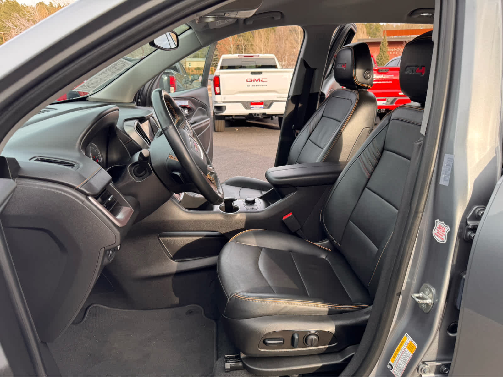 2023 GMC Terrain AWD 4dr AT4