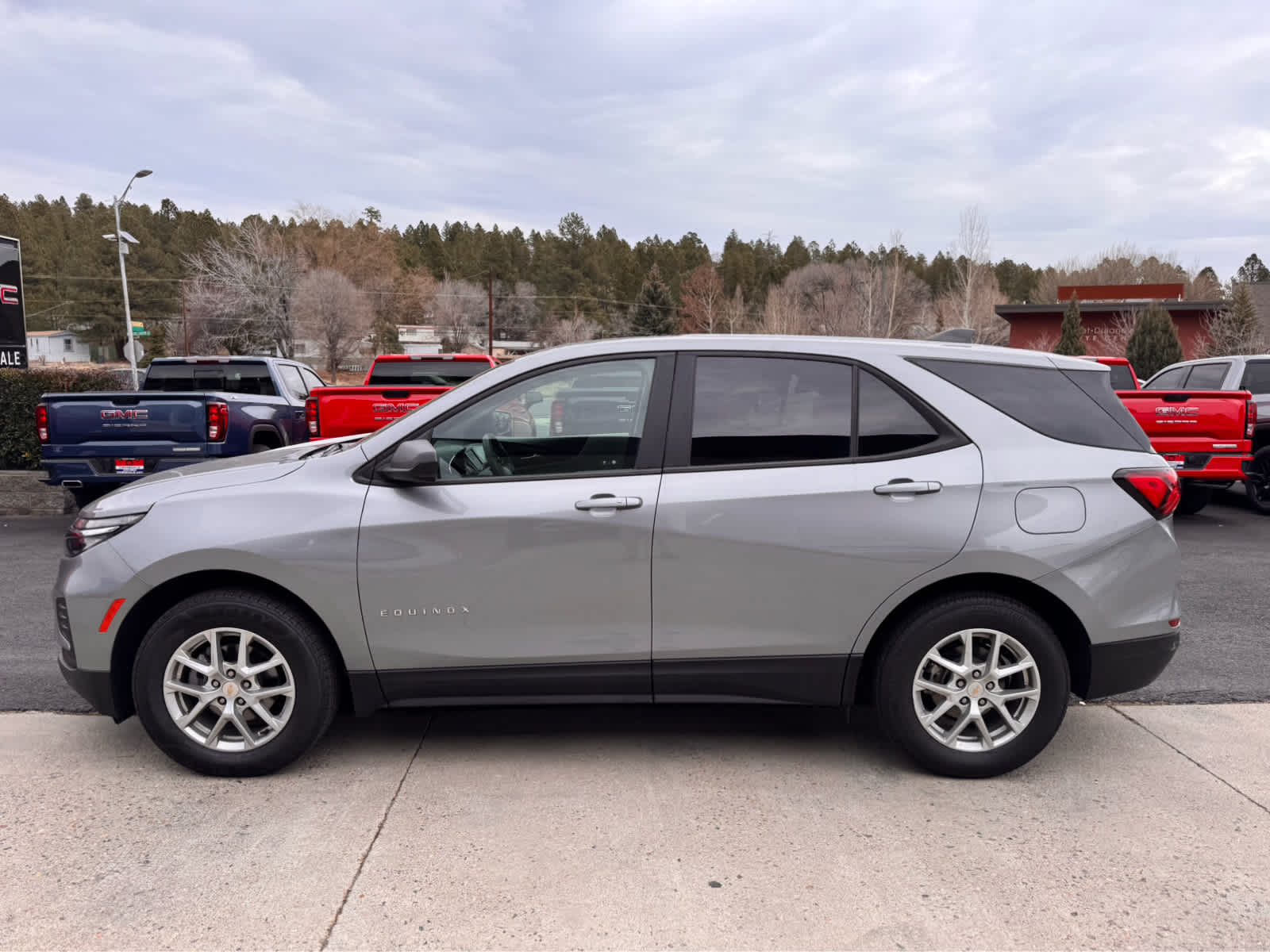 2023 Chevrolet Equinox AWD 4dr LS w/1FL