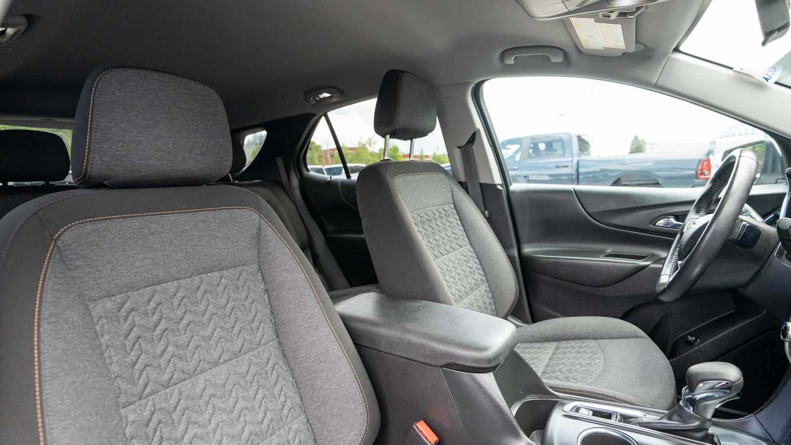 2022 Chevrolet Equinox FWD 4dr LT w/2FL