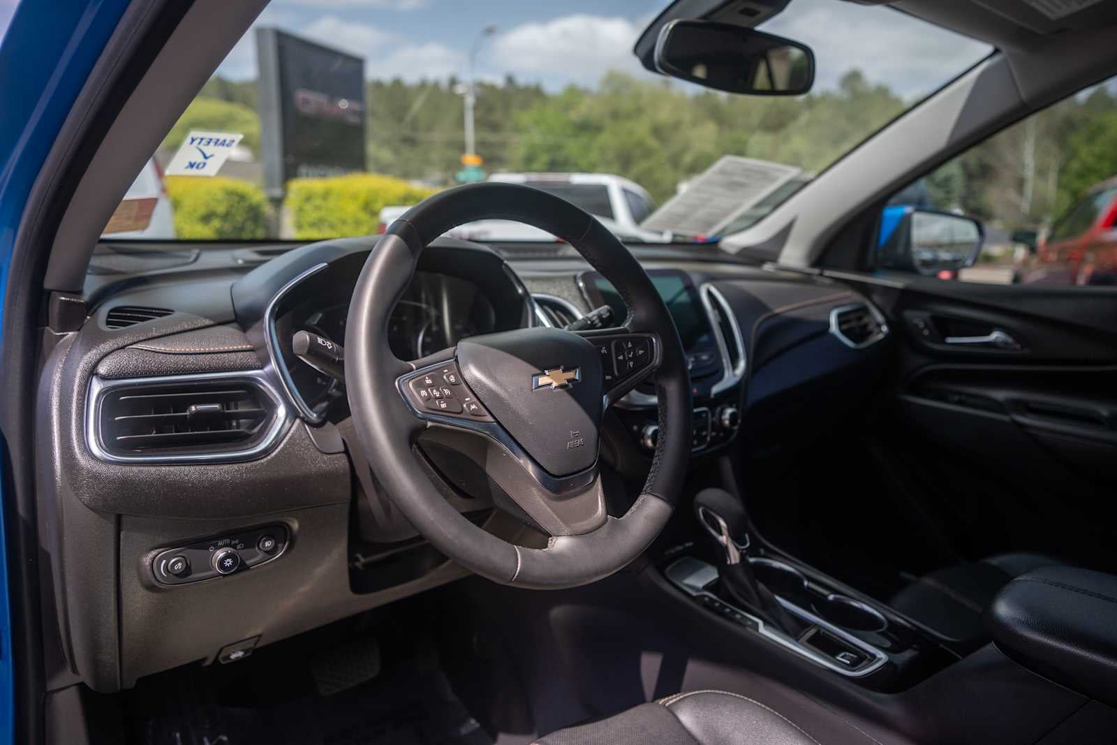 2024 Chevrolet Equinox FWD 4dr Premier
