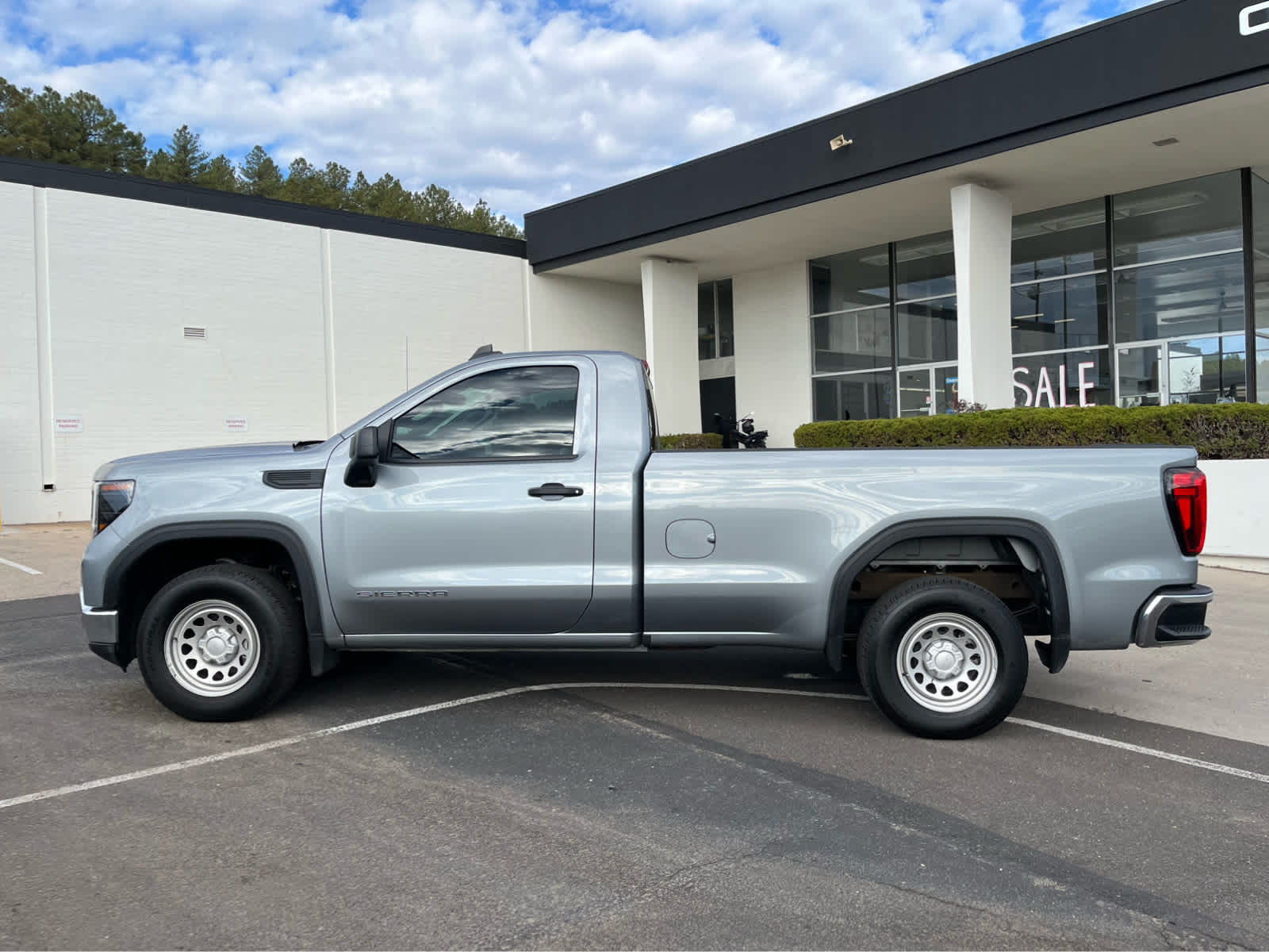 2025 GMC Sierra 1500 2WD Reg Cab 140 Pro