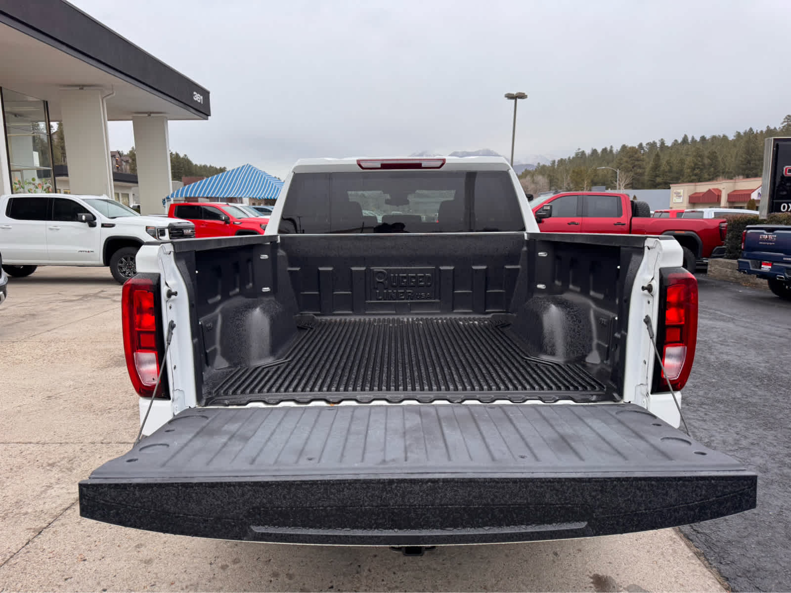 2023 GMC Sierra 1500 2WD Crew Cab 147 Elevation