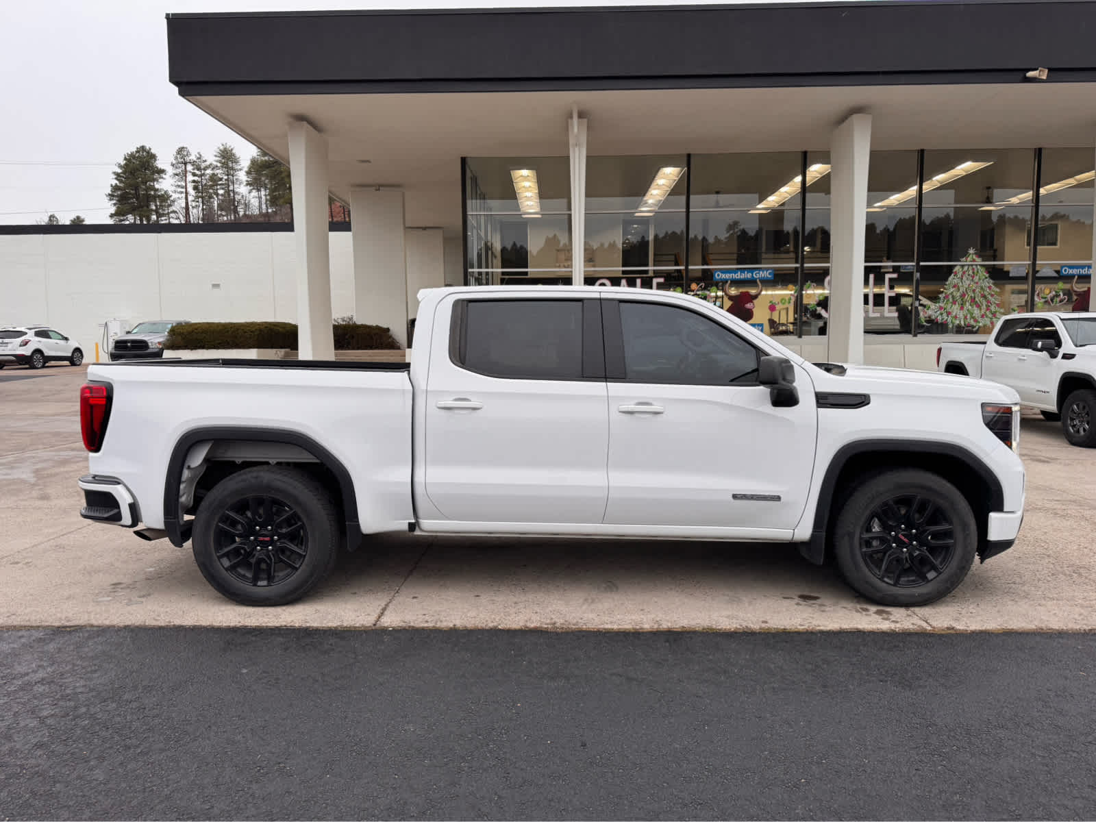 2023 GMC Sierra 1500 2WD Crew Cab 147 Elevation