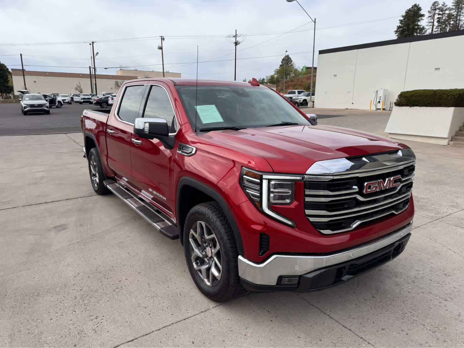 2026 GMC Sierra 1500 4WD Crew Cab 147 SLT