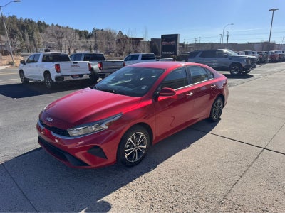 2024 Kia Forte LXS IVT