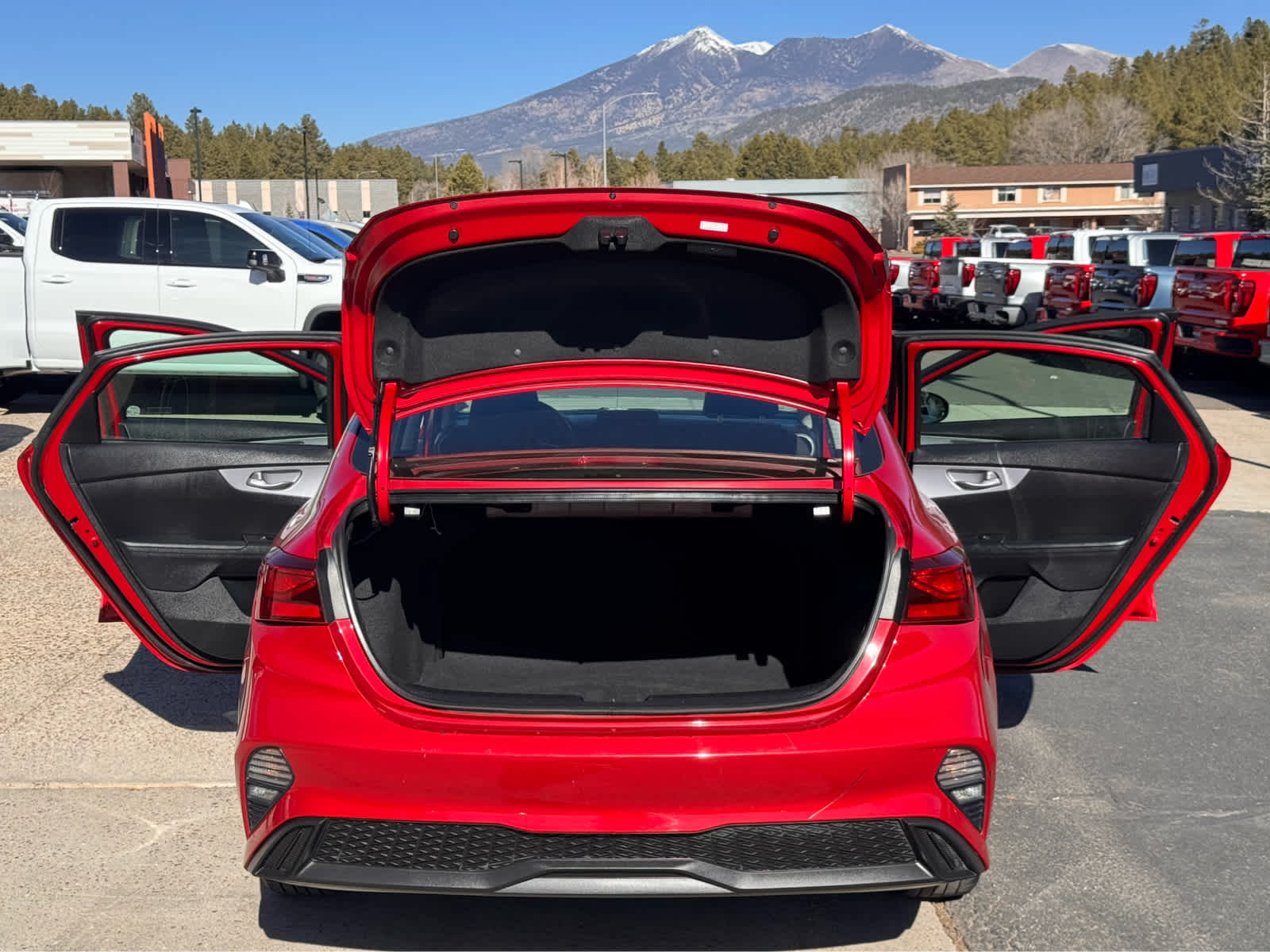 2024 Kia Forte LXS IVT