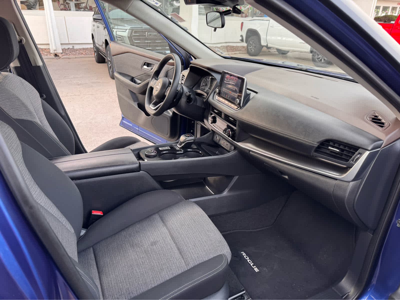 2023 Nissan Rogue AWD SV