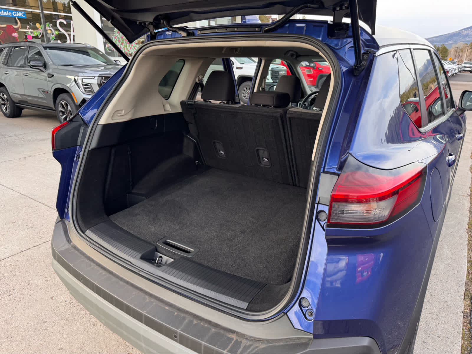 2023 Nissan Rogue AWD SV