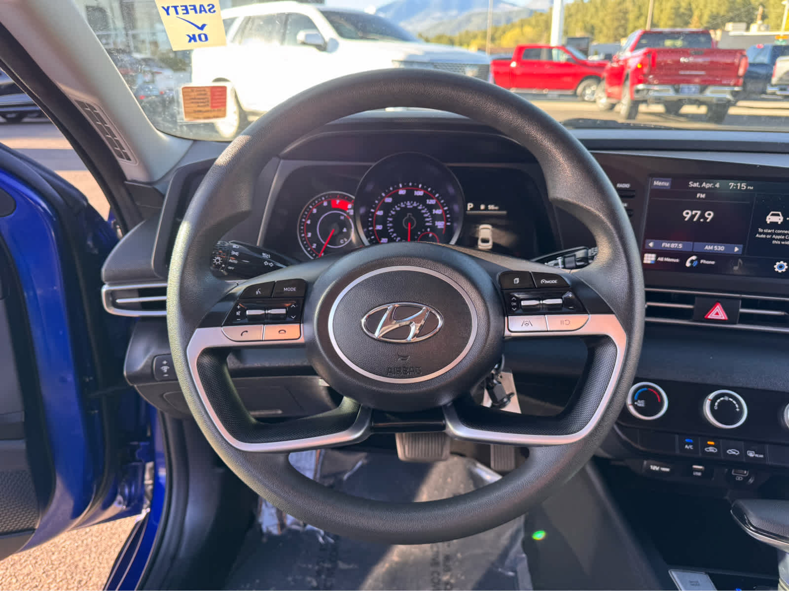 2021 Hyundai Elantra SE IVT