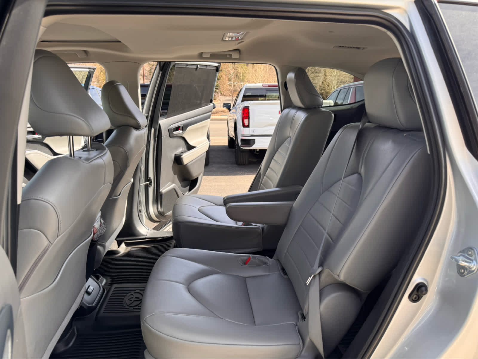 2024 Toyota Highlander XLE AWD