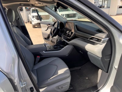 2024 Toyota Highlander XLE AWD