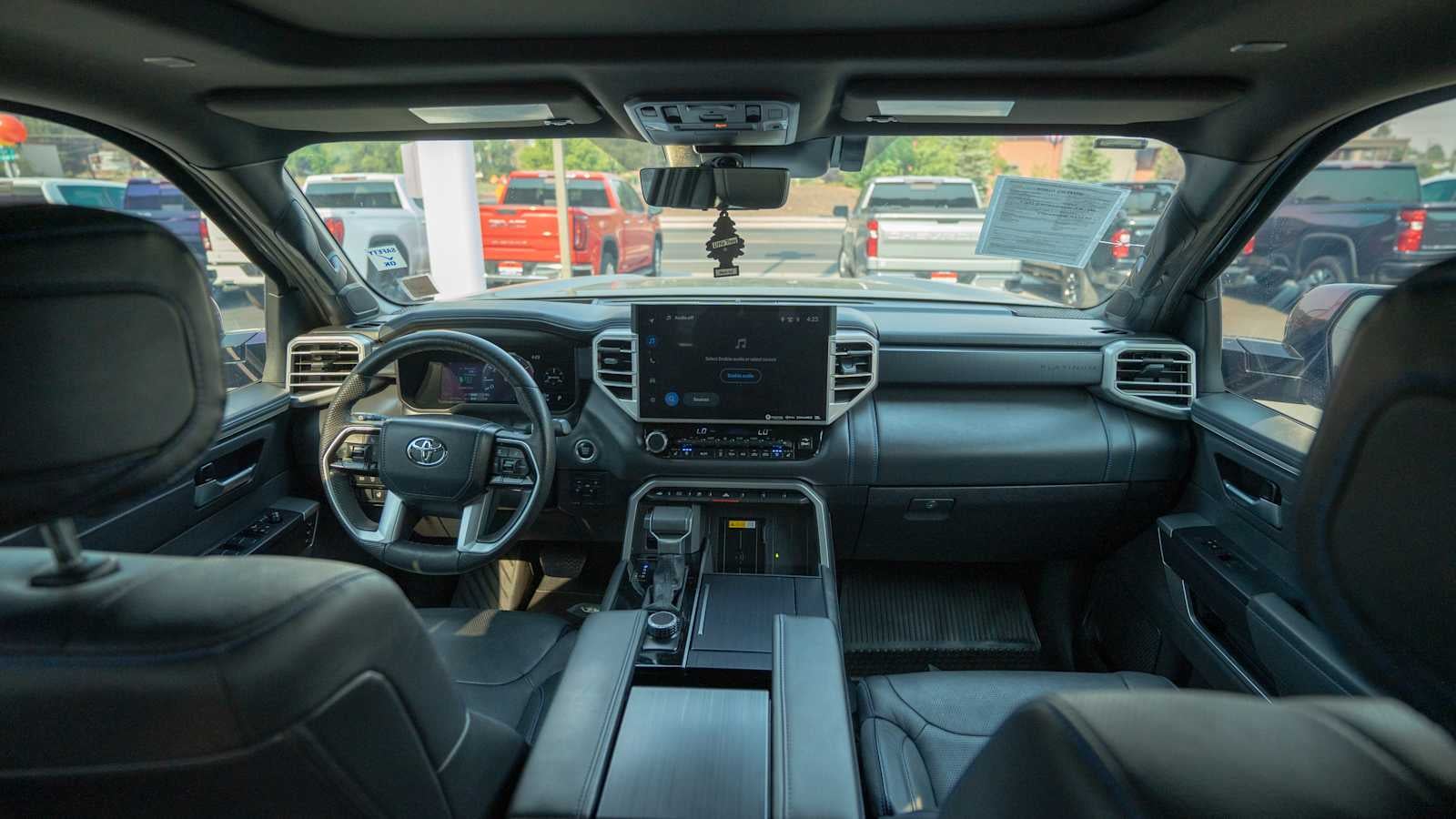 2024 Toyota Tundra Platinum CrewMax 5.5 Bed