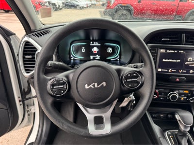 2024 Kia Soul LX IVT