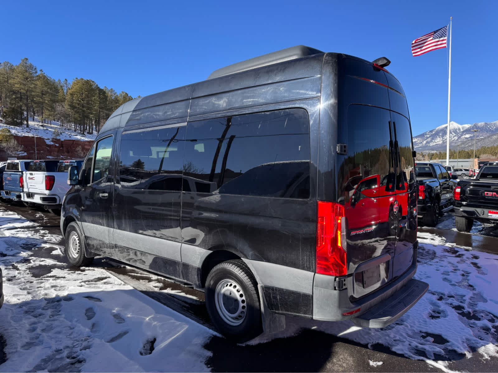 2019 Freightliner Sprinter Passenger 2500 High Roof V6 144 RWD